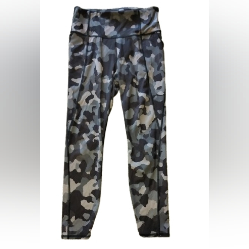 Athleta Lightening Camo 7/8 Tight Camouflage Leggings Small